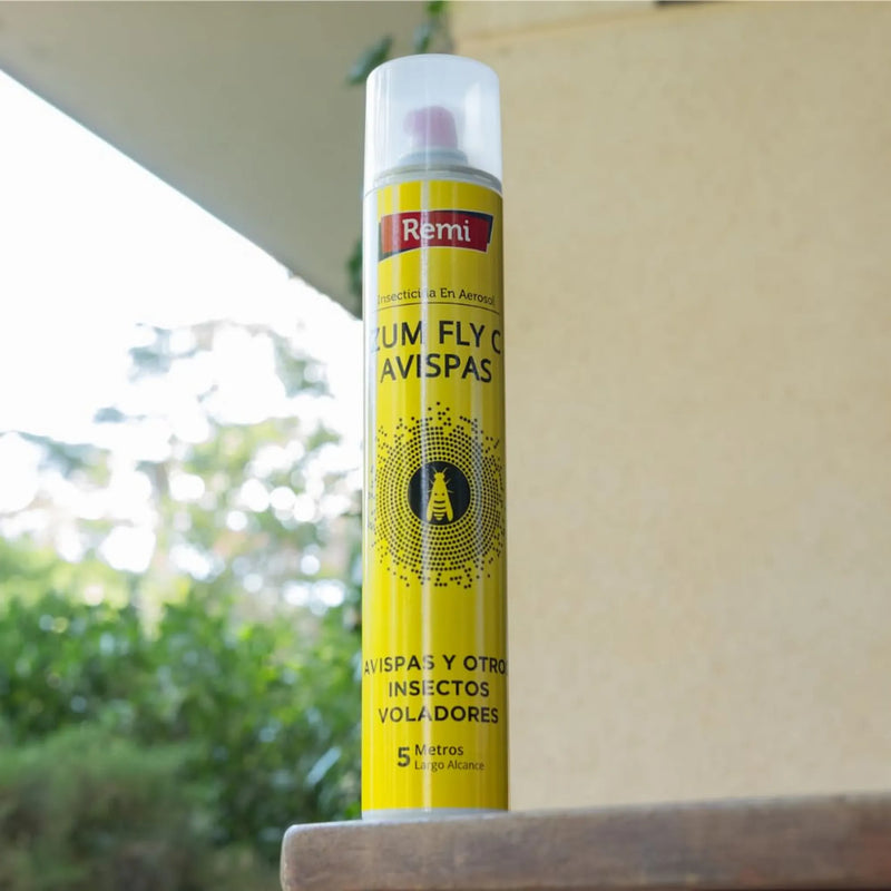 Spray Insecticida Anti Avispas, avispón y avispa asiática 750 ml - Remi Hogar