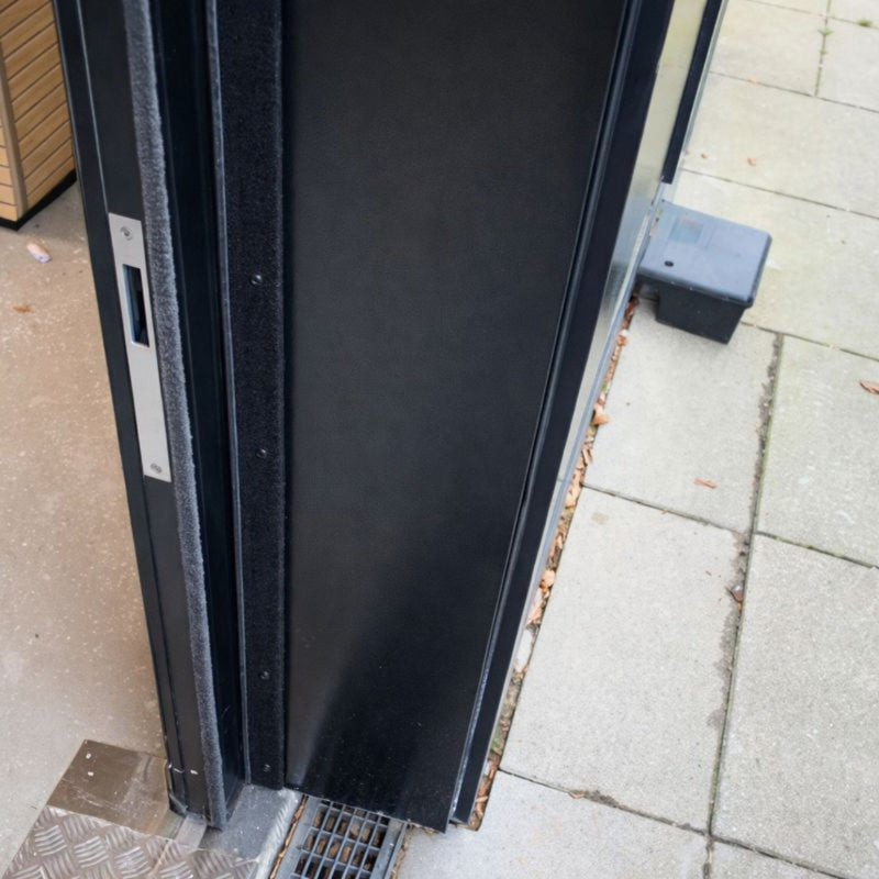 Burlete anti ratas autoadhesivo para puertas - Raxit Quick Regular Doors - Remi Hogar